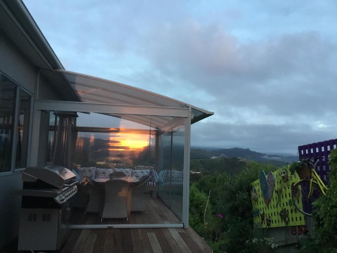 황가마타 Stunning Views Bed, Breakfast & Health Retreat B&B 외부 사진